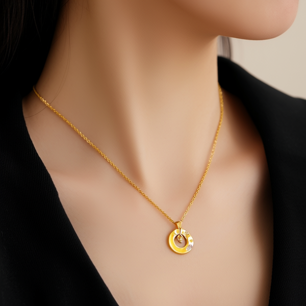 黄金项链吊坠女款图片 黄金项链吊坠女款图片